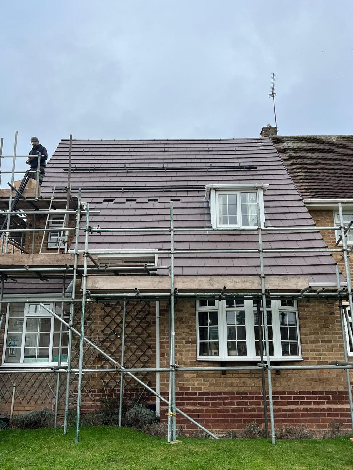 Reliable roofing company in Stoke-on-Trent covering Crewe, Stafford, Nantwich & Cheshire. Roof repairs, replacements, installations & 24/7 emergency callouts. Free quotes available. – After roof repairs, new roof installation, or UPVC roofline upgrade in Stoke-on-Trent
